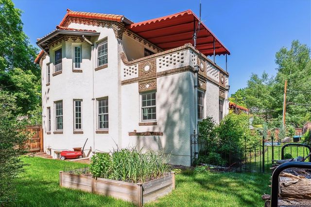 6400 Montview Boulevard, Denver, CO 80207