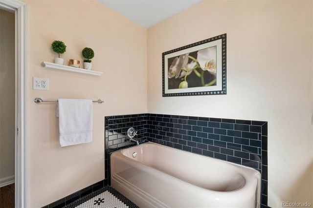 6400 Montview Boulevard, Denver, CO 80207