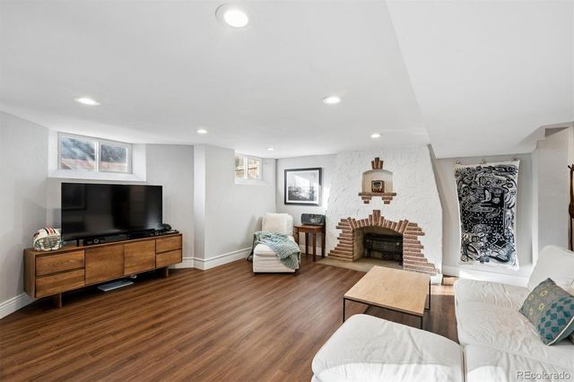 6400 Montview Boulevard, Denver, CO 80207