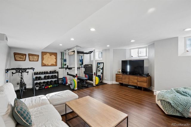 6400 Montview Boulevard, Denver, CO 80207