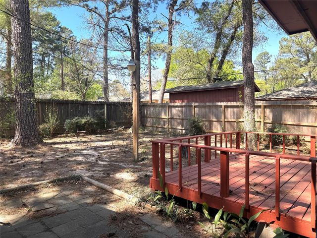 3001 Brook Drive, Huntsville, TX 77340