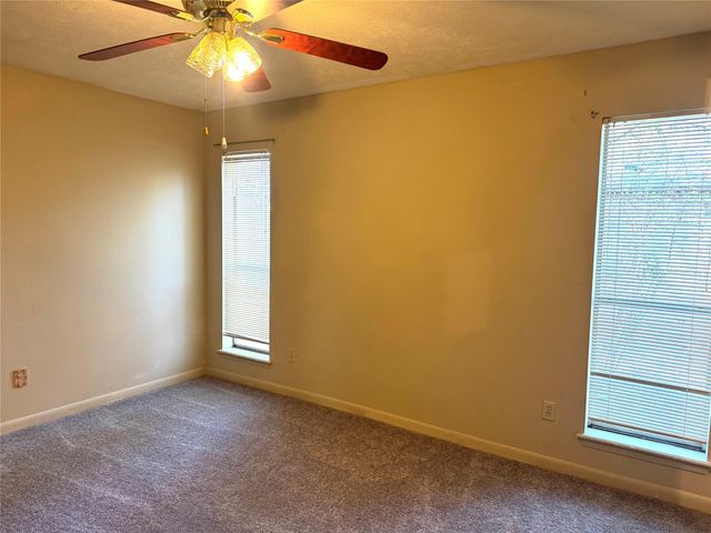 3001 Brook Drive, Huntsville, TX 77340