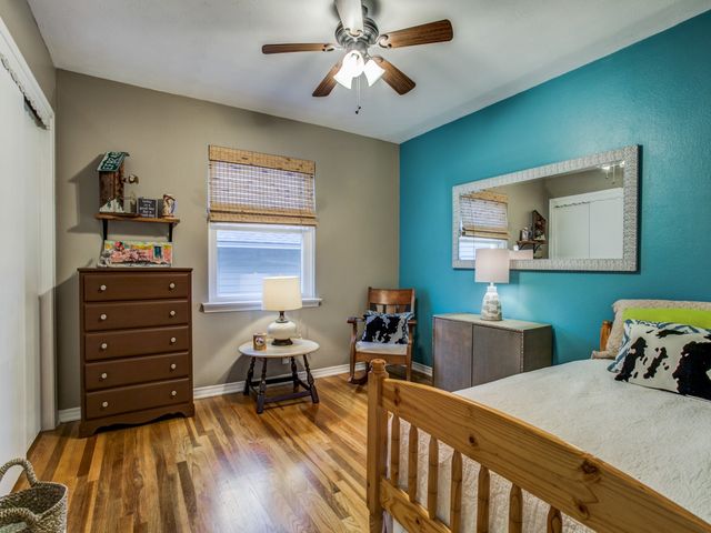 8914 Livenshire Drive, Dallas, TX 75238