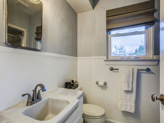 8914 Livenshire Drive, Dallas, TX 75238