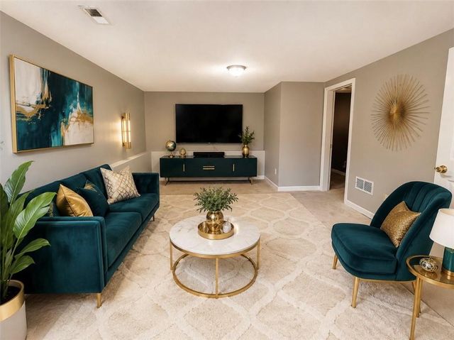 3063 Vineyard Way SE, Smyrna, GA 30082