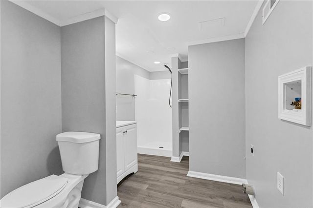 402 SW 23rd Street, Blue Springs, MO 64015