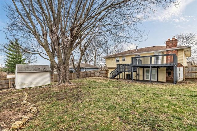 402 SW 23rd Street, Blue Springs, MO 64015