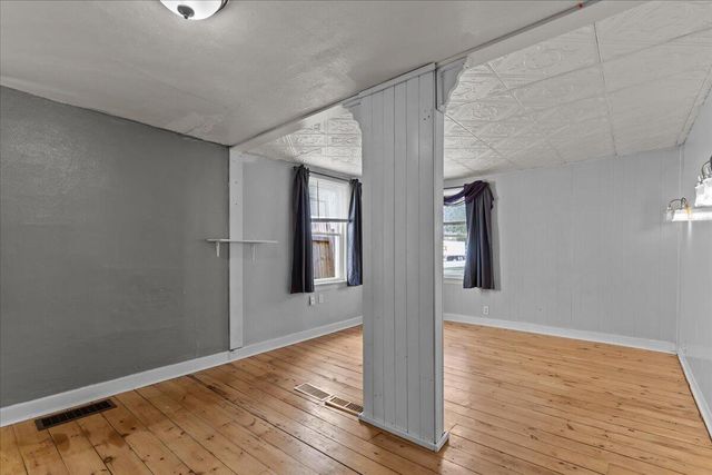 117 S Mill STREET, Saukville, WI 53080