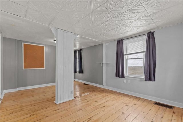 117 S Mill STREET, Saukville, WI 53080