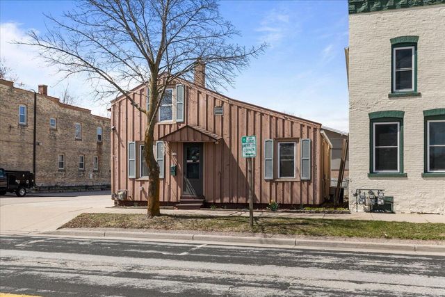 117 S Mill STREET, Saukville, WI 53080