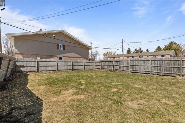 117 S Mill STREET, Saukville, WI 53080