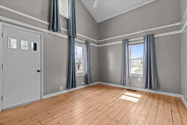 117 S Mill STREET, Saukville, WI 53080