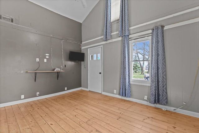 117 S Mill STREET, Saukville, WI 53080