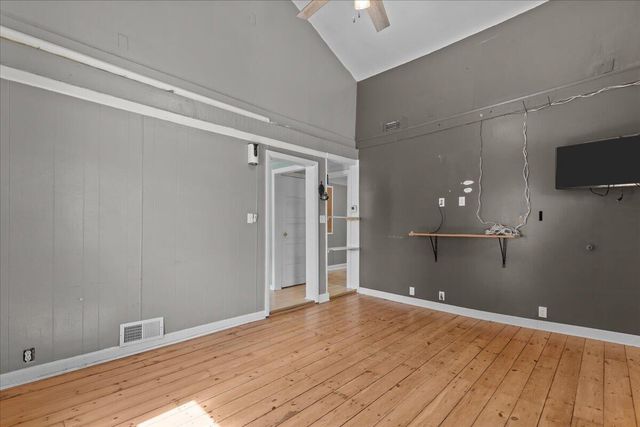 117 S Mill STREET, Saukville, WI 53080