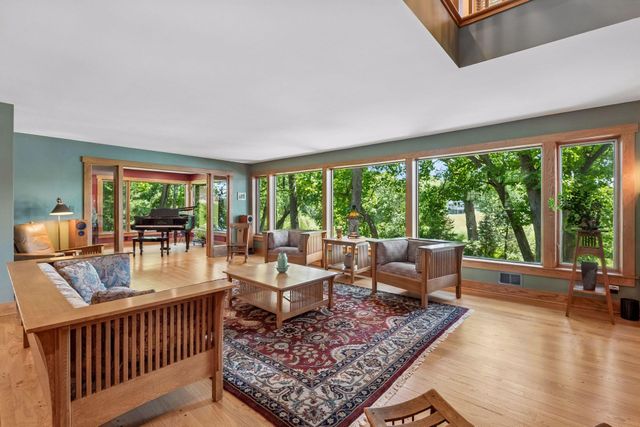 8307 Oakmere Road, Bloomington, MN 55438