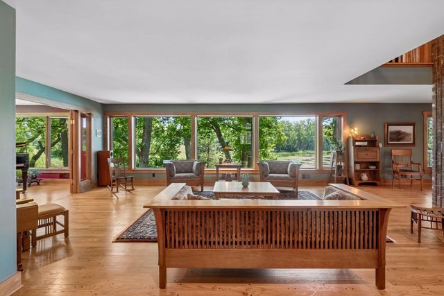 8307 Oakmere Road, Bloomington, MN 55438