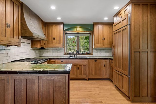 8307 Oakmere Road, Bloomington, MN 55438