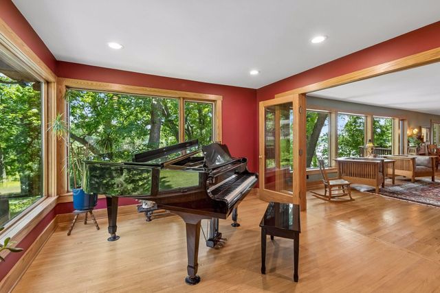 8307 Oakmere Road, Bloomington, MN 55438