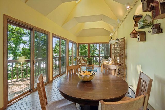 8307 Oakmere Road, Bloomington, MN 55438