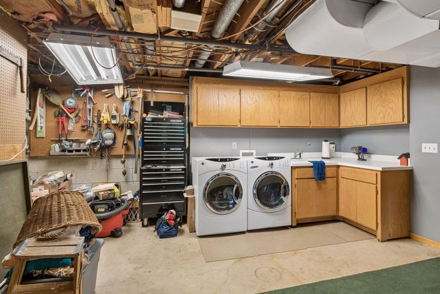 8307 Oakmere Road, Bloomington, MN 55438