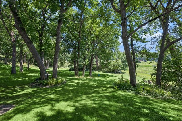 8307 Oakmere Road, Bloomington, MN 55438