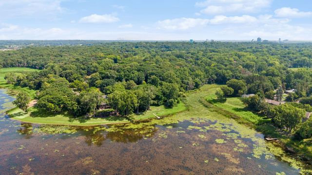 8307 Oakmere Road, Bloomington, MN 55438