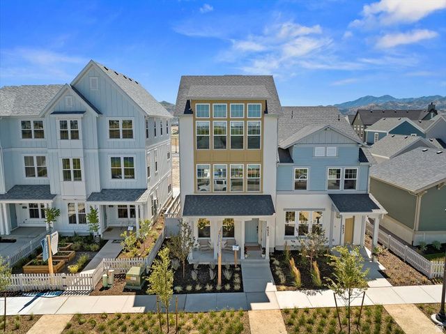 6633 W LAKE AVE, South Jordan, UT 84009