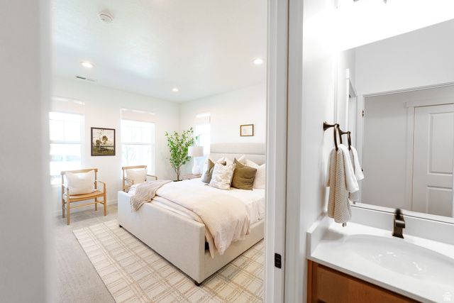6633 W LAKE AVE, South Jordan, UT 84009