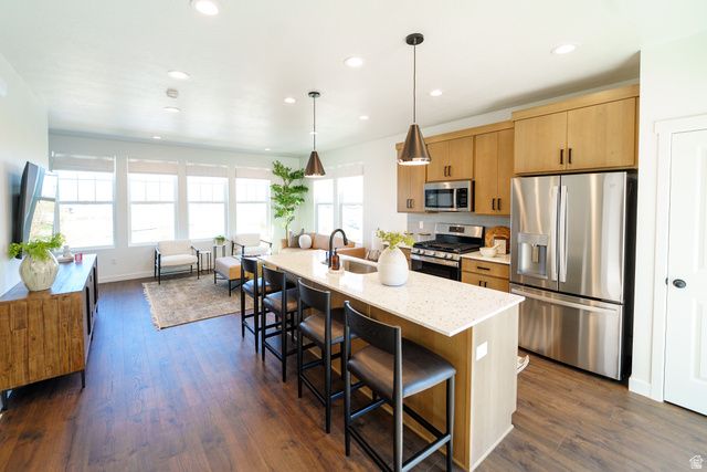 6633 W LAKE AVE, South Jordan, UT 84009