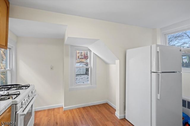 20 Elk St, Paterson City, NJ 07503