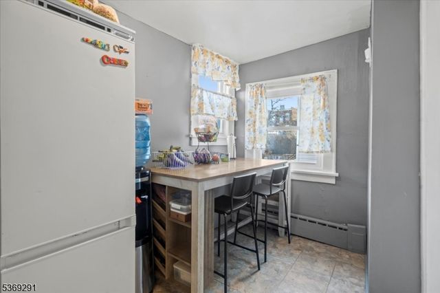 20 Elk St, Paterson City, NJ 07503