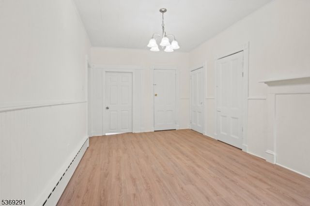 20 Elk St, Paterson City, NJ 07503