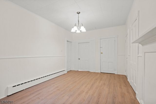20 Elk St, Paterson City, NJ 07503