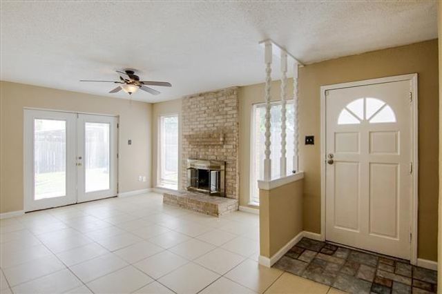 411 S Austin Street, Webster, TX 77598