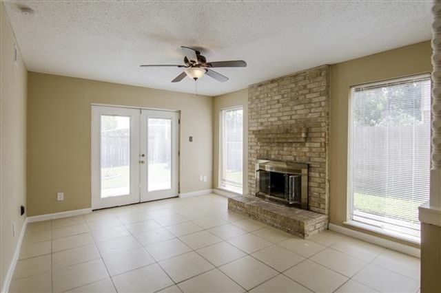 411 S Austin Street, Webster, TX 77598