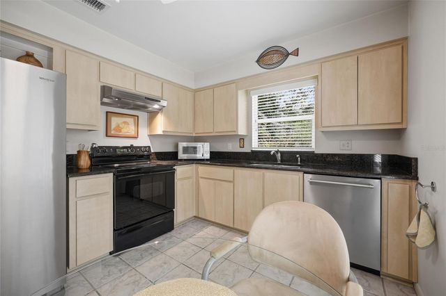 41 BLAKEPORT LANE, Palm Coast, FL 32137