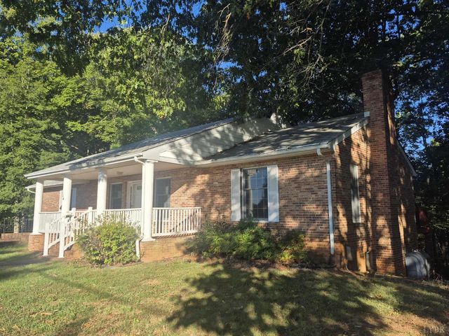 404 Darrell Lane, Hurt, VA 24563