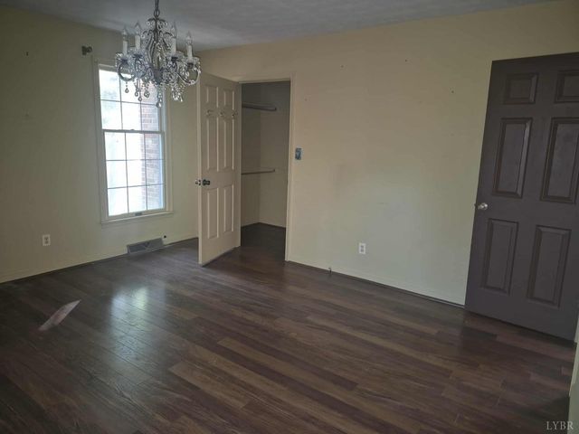 404 Darrell Lane, Hurt, VA 24563