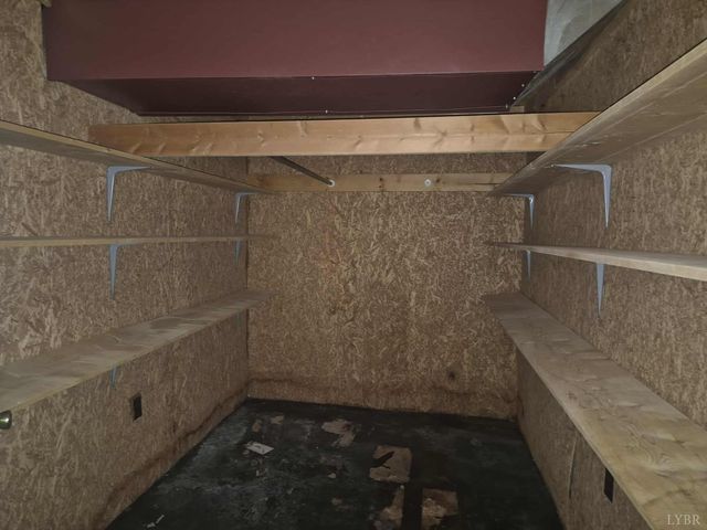 404 Darrell Lane, Hurt, VA 24563