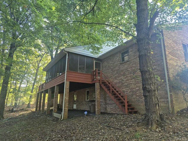 404 Darrell Lane, Hurt, VA 24563