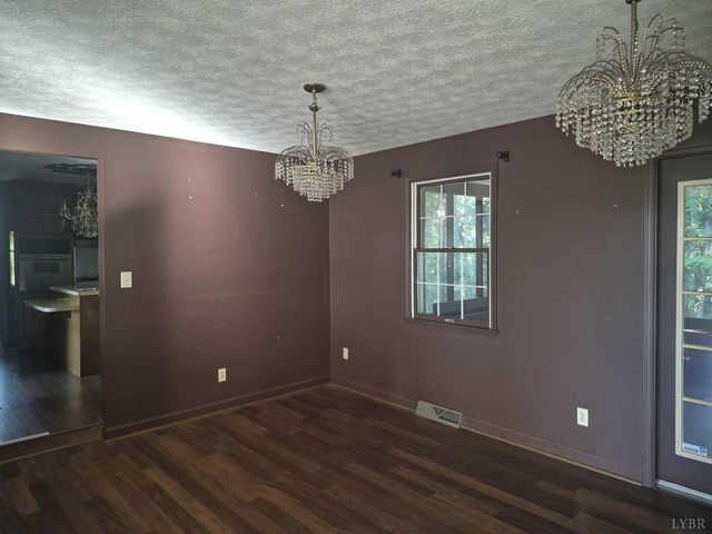 404 Darrell Lane, Hurt, VA 24563