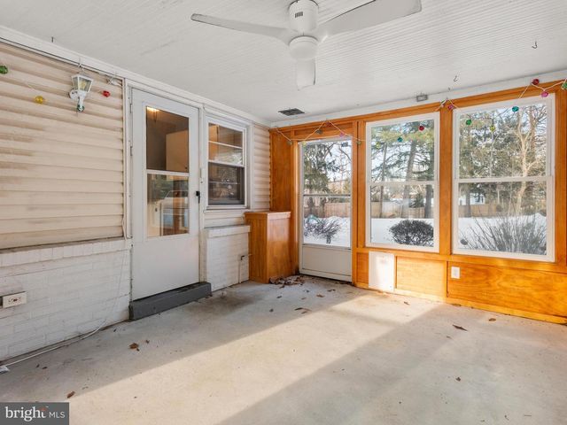 405 REVERE RD, Lafayette Hill, PA 19444