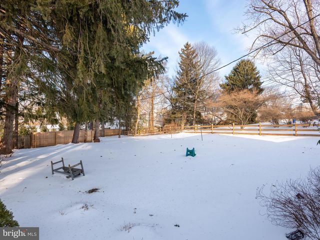 405 REVERE RD, Lafayette Hill, PA 19444