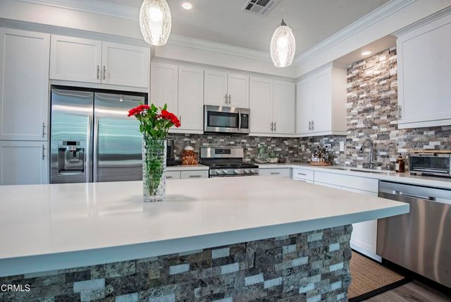 501 Winchester Drive, Oxnard, CA 93036