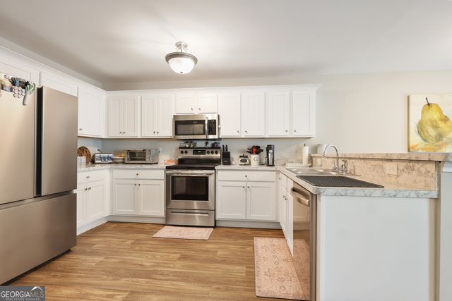 138 Charleston Lane, Milner, GA 30257