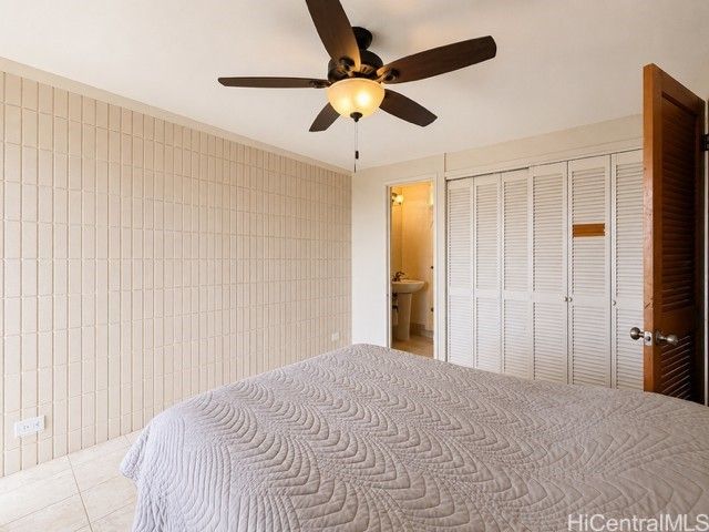 46-283 Kahuhipa Street C1201, Kaneohe, HI 96744