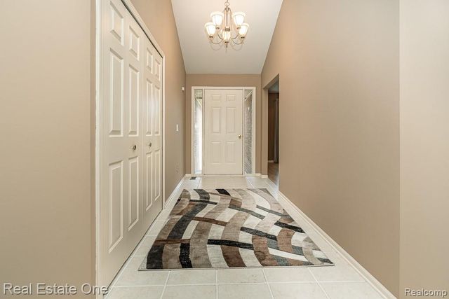 52033 Pebble Creek Drive, New Baltimore, MI 48047