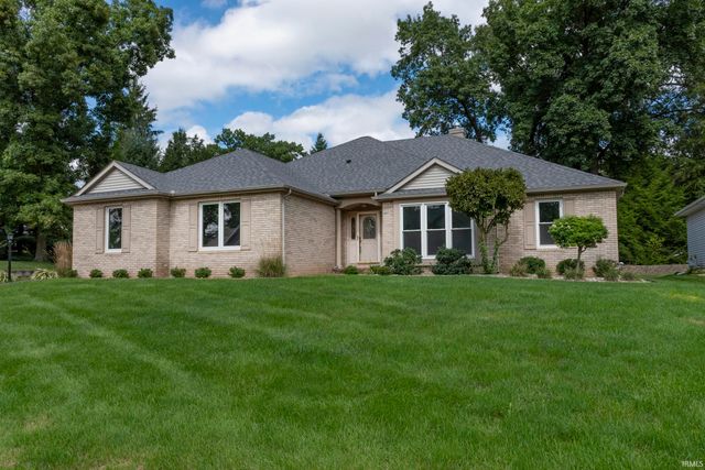 2112 FOXBORO Court, Mishawaka, IN 46545