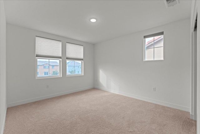 15961 Mavericks Ln, Lathrop, CA 95330