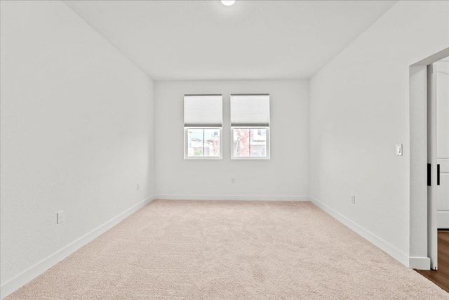 15961 Mavericks Ln, Lathrop, CA 95330